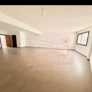 Bureau en vente à la résidence Yasmine  Bloc À au RDC - 74m2